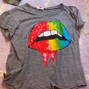 Rainbow tee